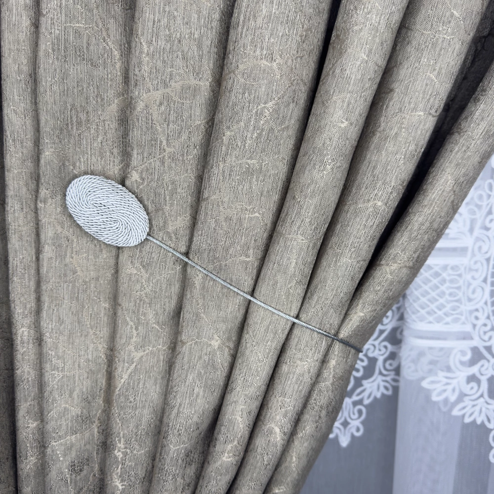 Магніт-підхват для тюля, з металевим тросом сірий