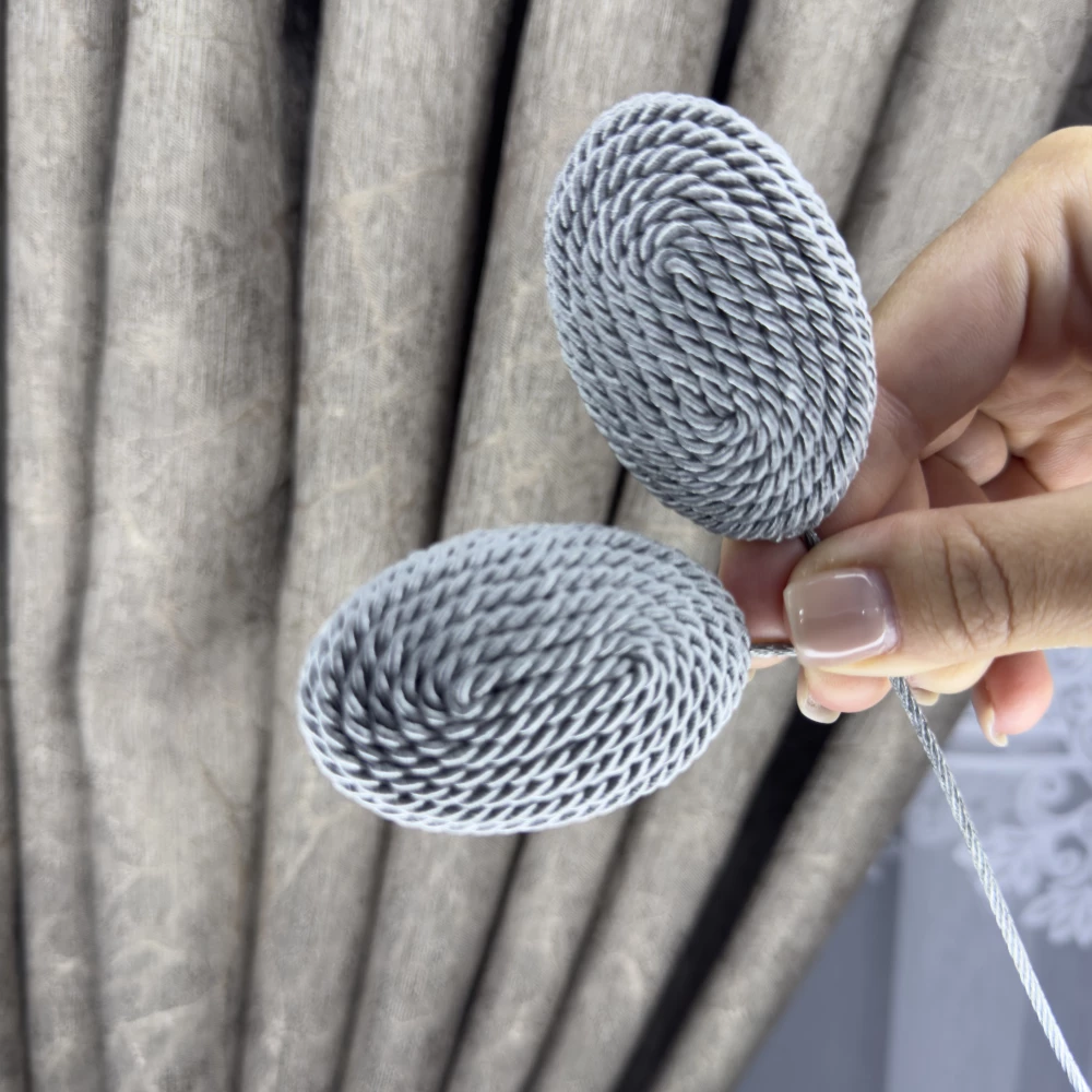 Магніт-підхват для тюля, з металевим тросом сірий