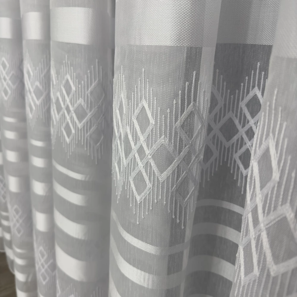 Тюль бамбук з кордовою вишивкоюTBN109 на відріз білий