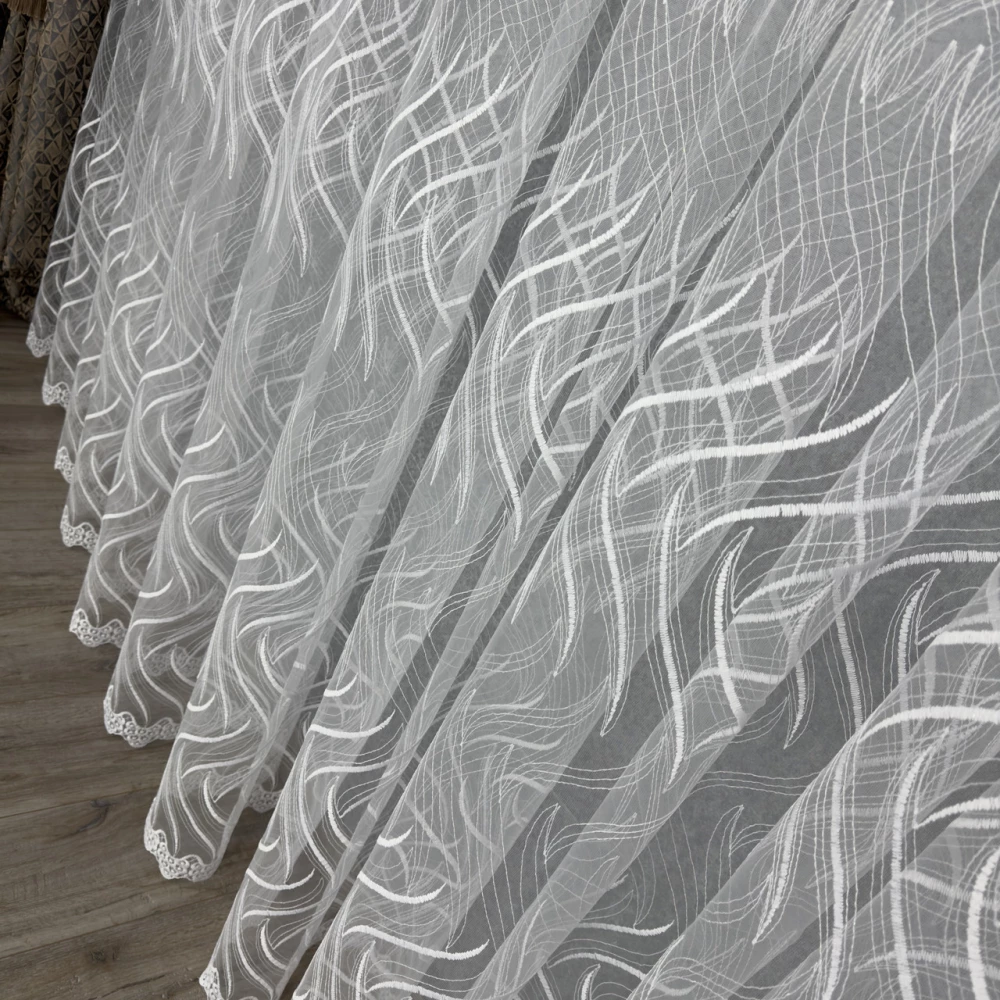 Качественный фатиновый тюль с вышивкой №8122 на отрез