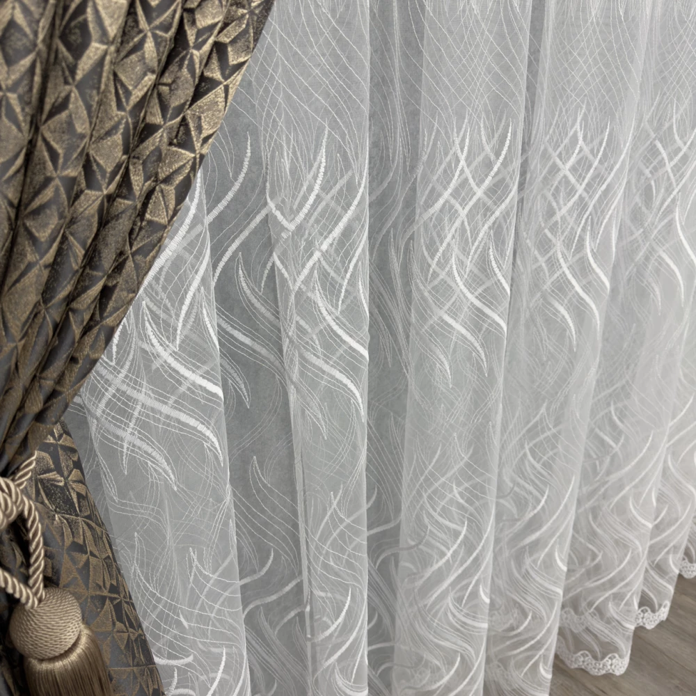 Качественный фатиновый тюль с вышивкой №8122 на отрез