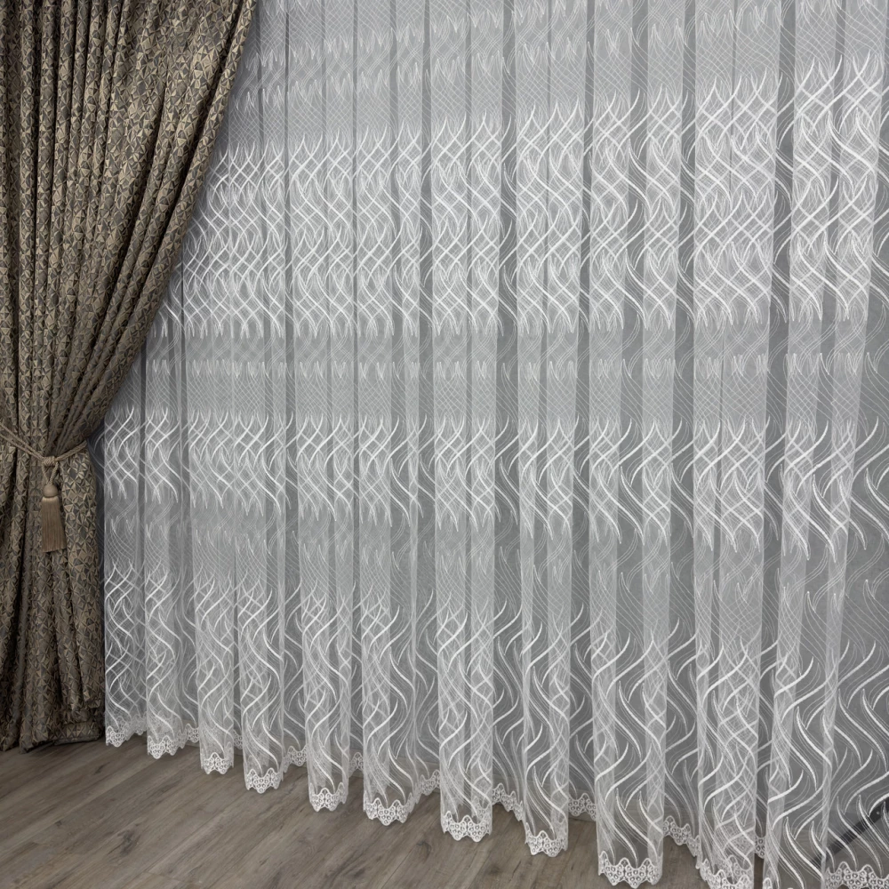 Качественный фатиновый тюль с вышивкой №8122 на отрез