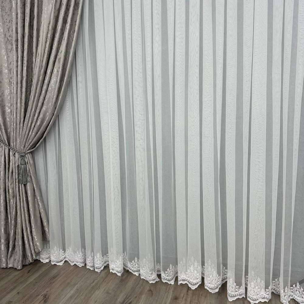 Грек-сітка з вишивкою і каміммям по низу №2373T біла 