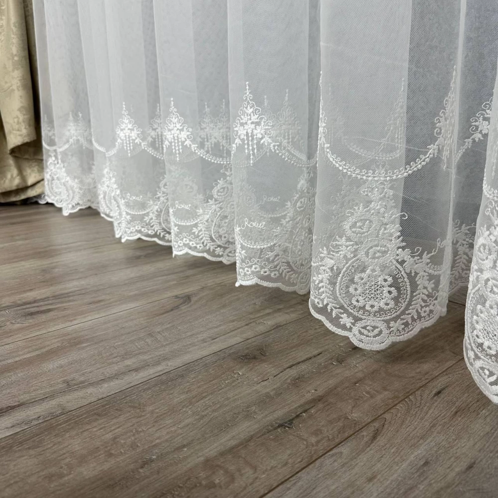 Тюль грек-сетка с нежной вышивкой по низу №241673 молочный