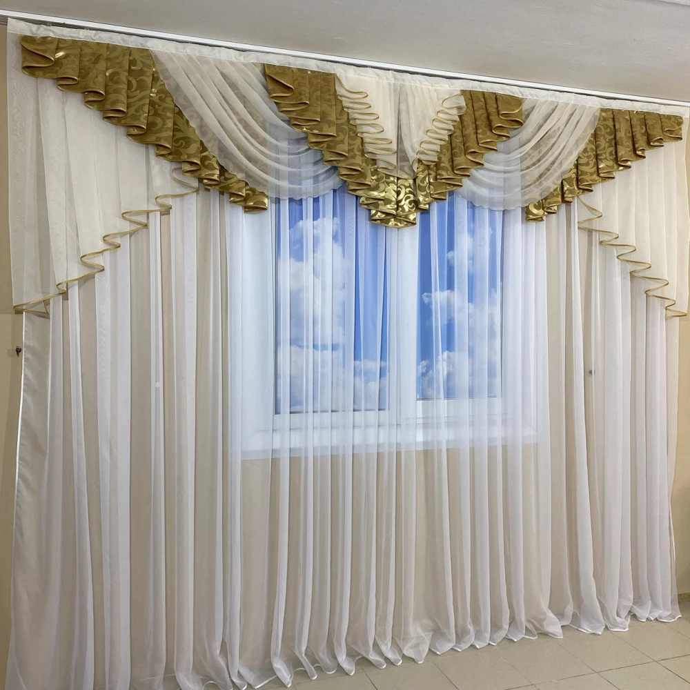 Шикарний ламбрекен в зал, спальню, вітальню №447 золото