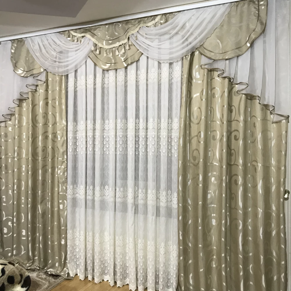 Комплект штор з ламбрекеном № 409 беж