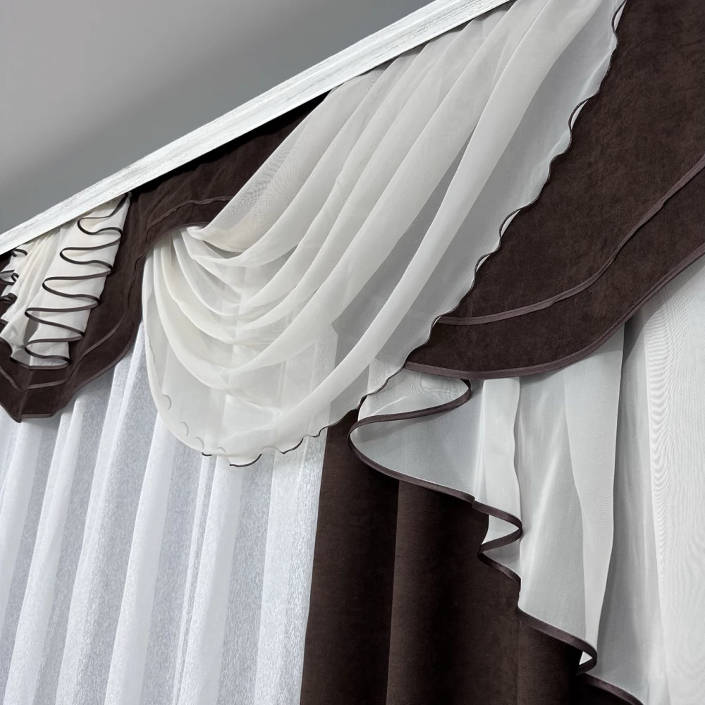 Комплект штор с ламбрекеном № 453 шоколад
