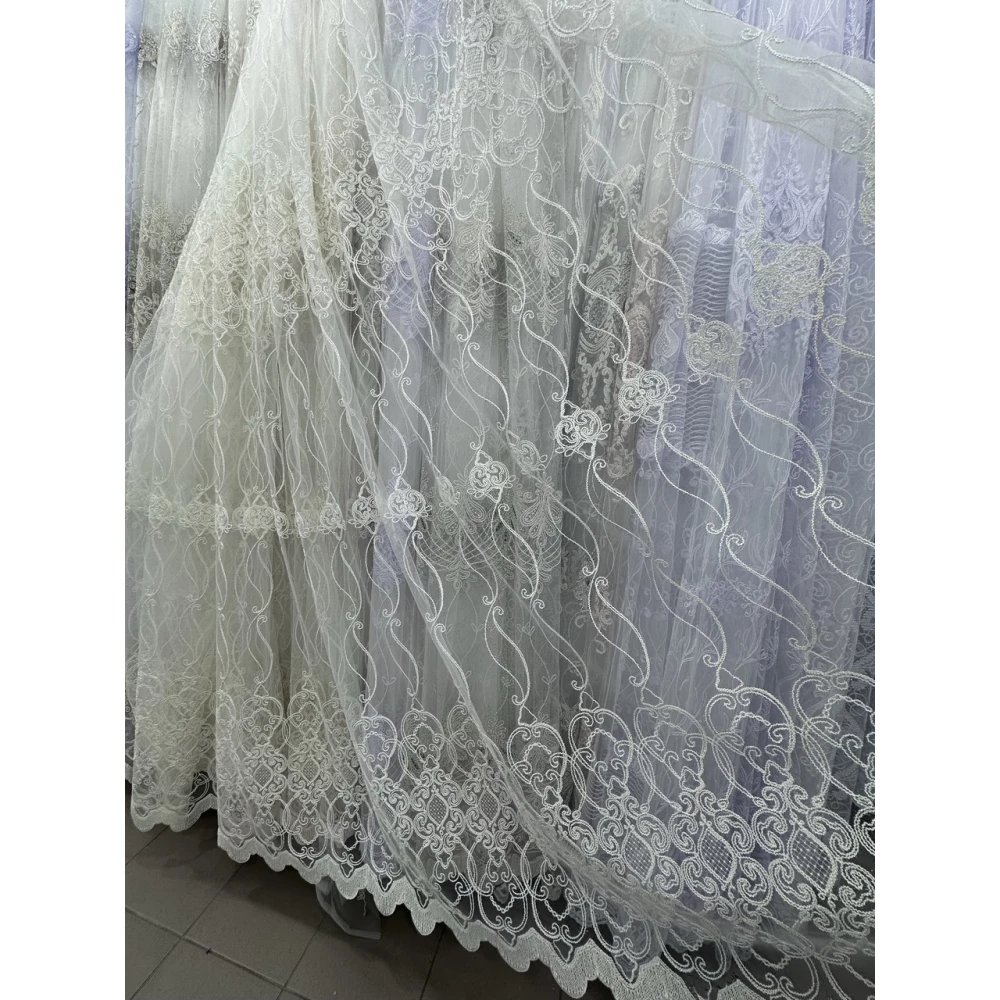 Шикарный фатиновый тюль для зала спальни №116740 на отрез Крем