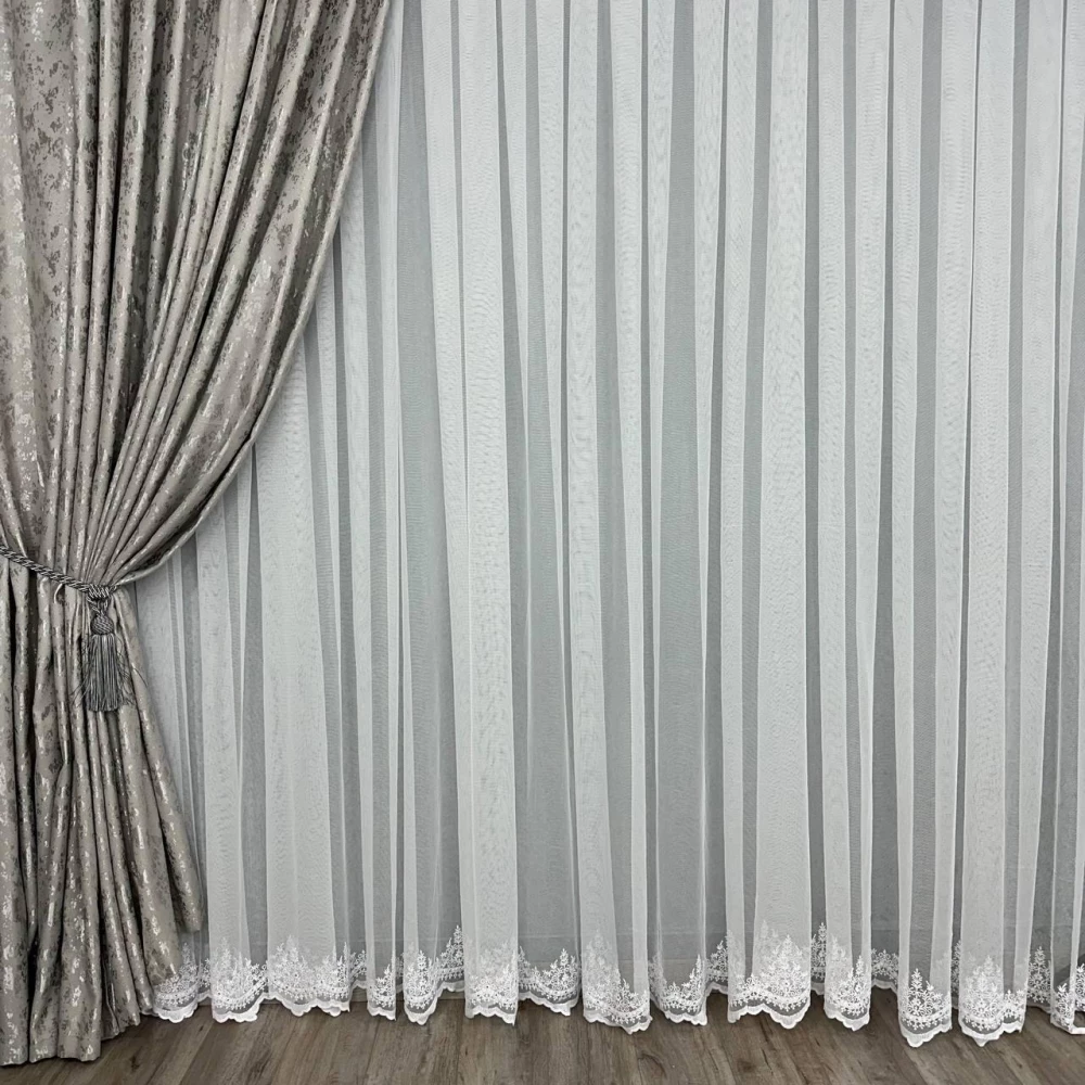 Грек-сітка з вишивкою і каміммям по низу №2373T біла 