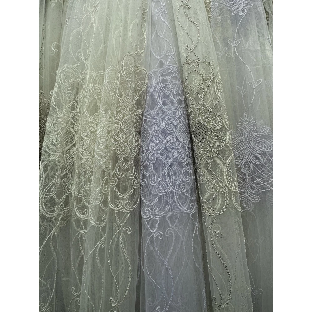 Шикарный фатиновый тюль для зала спальни №116740 на отрез Крем