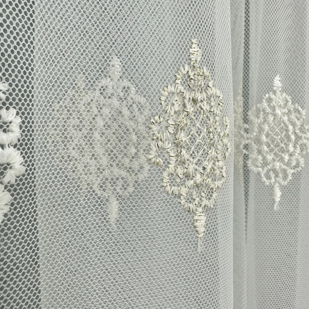 Грек-сітка з вишивкою внизу No12390 у спальню, дитячу золотисто-кремову