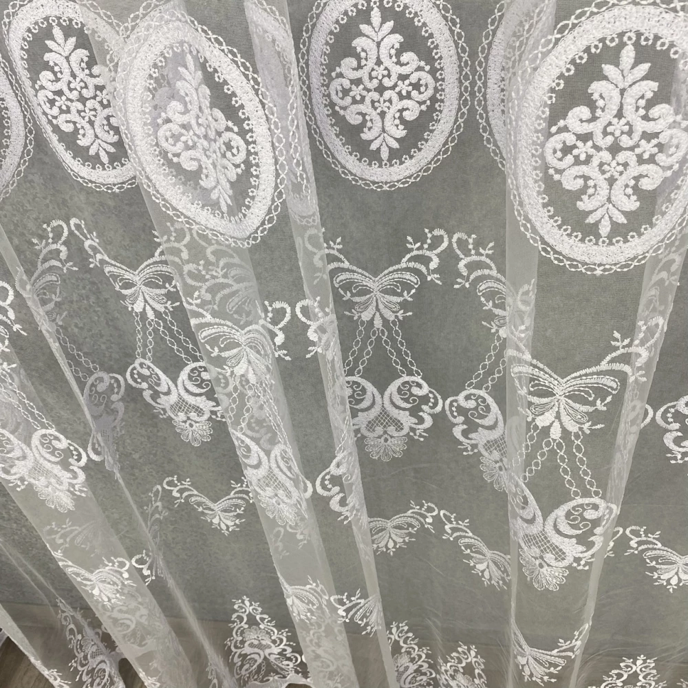 Фатиновий тюль з густою вишивкой №24570 білий