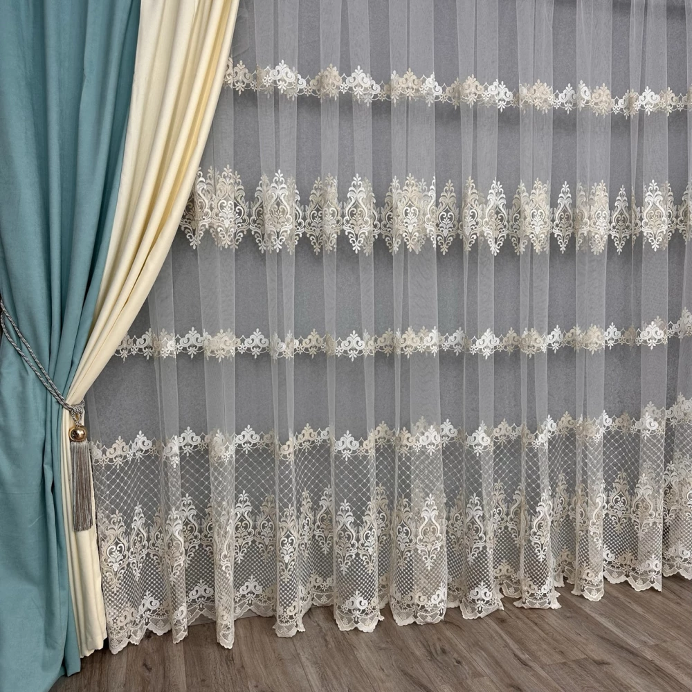 М'який фатиновий тюль із густою вишивкою No16241 золотисто-кремовий